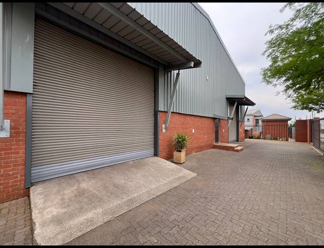 2,051M² WAREHOUSE TO LET IN SUNDERLAND RIDGE